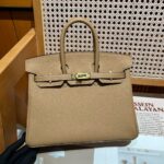 b9bd5609 a5e8 4cc7 8302 38513a1cfcb6